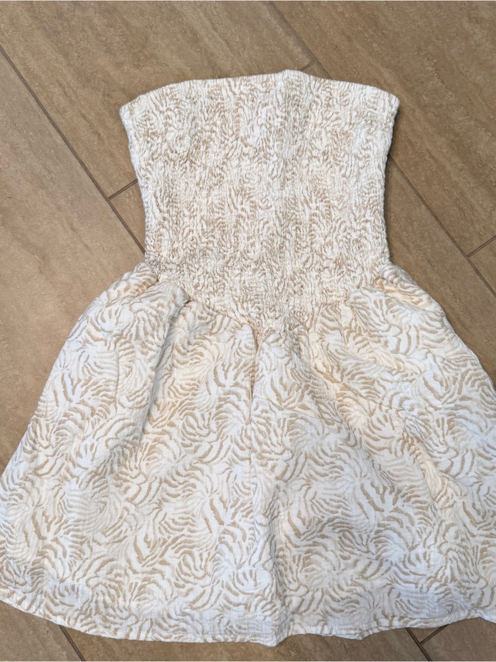 Strapless dress